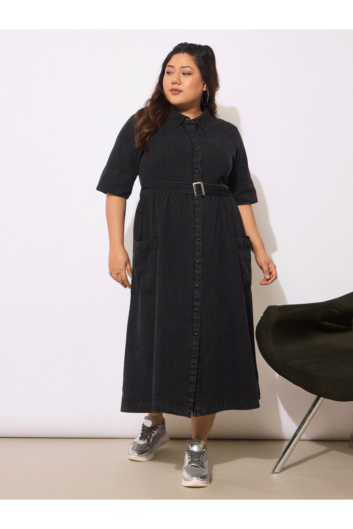 Sassafras By Styli-Plus Size Collared Buttoned Midi Dress with Belt 6