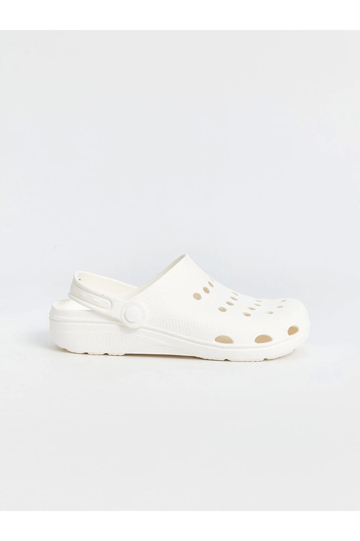 LC-Lcw Steps White Closed Front Men's Beach Sandals 2