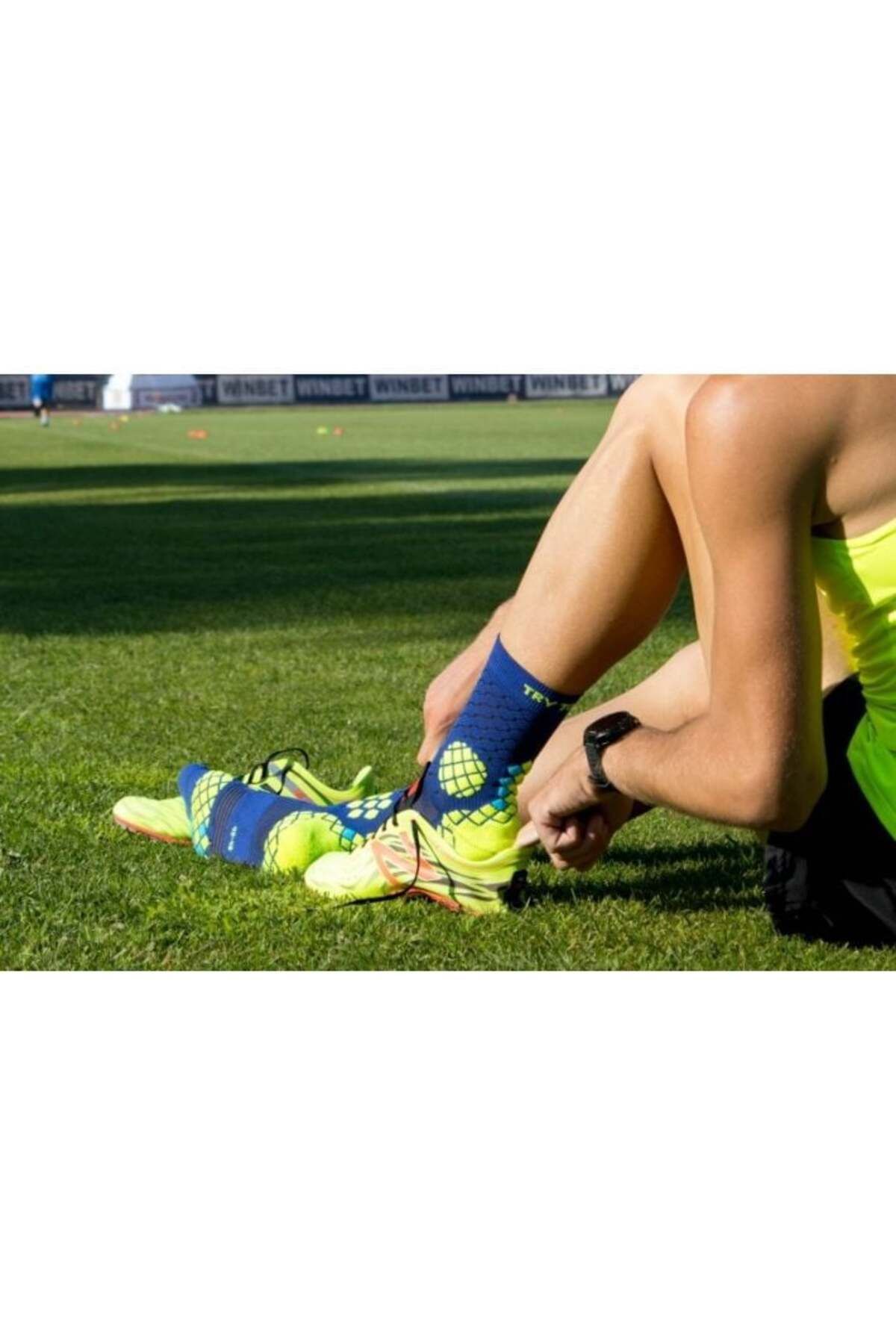 Try to Fly-Compression Running Socks Blue Yellow 3
