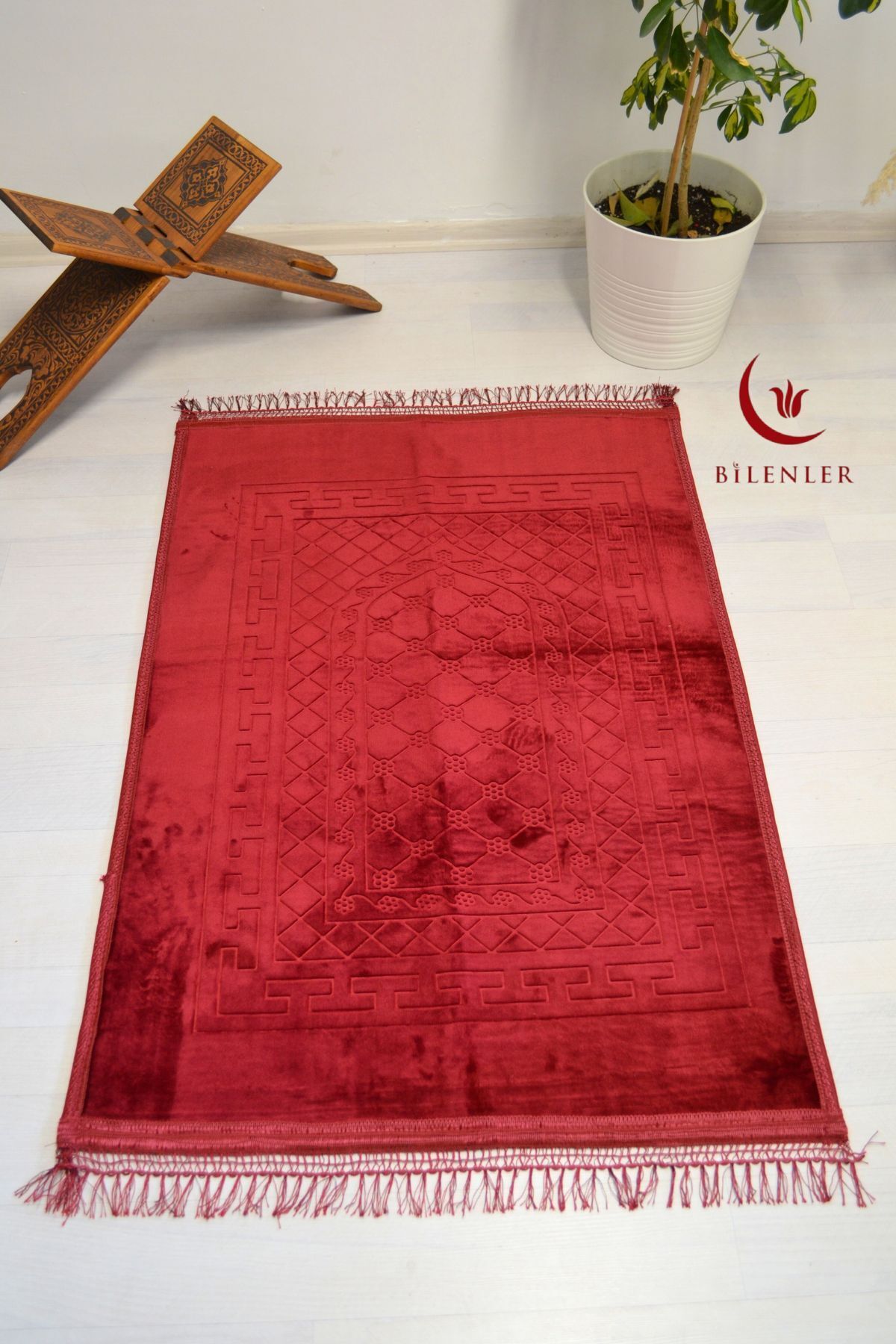 Bilenler Peluş Seccade - 80x120 cm - Ekstra Konforlu - Yumuşak ve Geniş Ölçülü