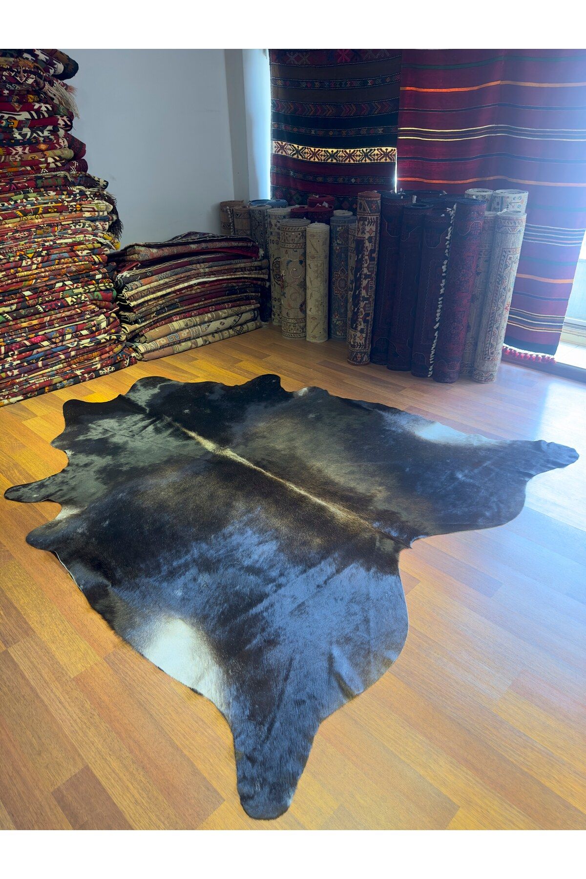 DOGANLAR ANTIQ GERÇEK DERİ NATUREL DANA DERİSİ 172 KOYU KAHVE 225X240 POST HALI