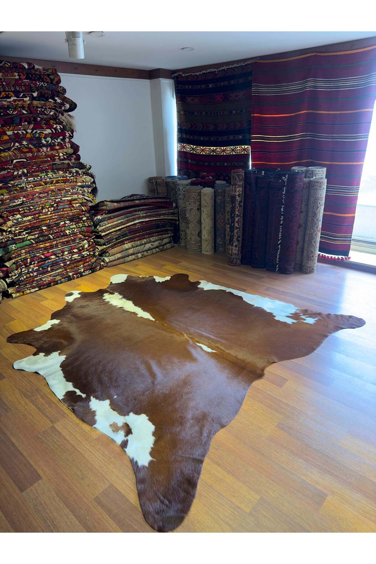 DOGANLAR ANTIQ GERÇEK DERİ NATUREL DANA DERİSİ 170 KAHVE 225X230 POST HALI
