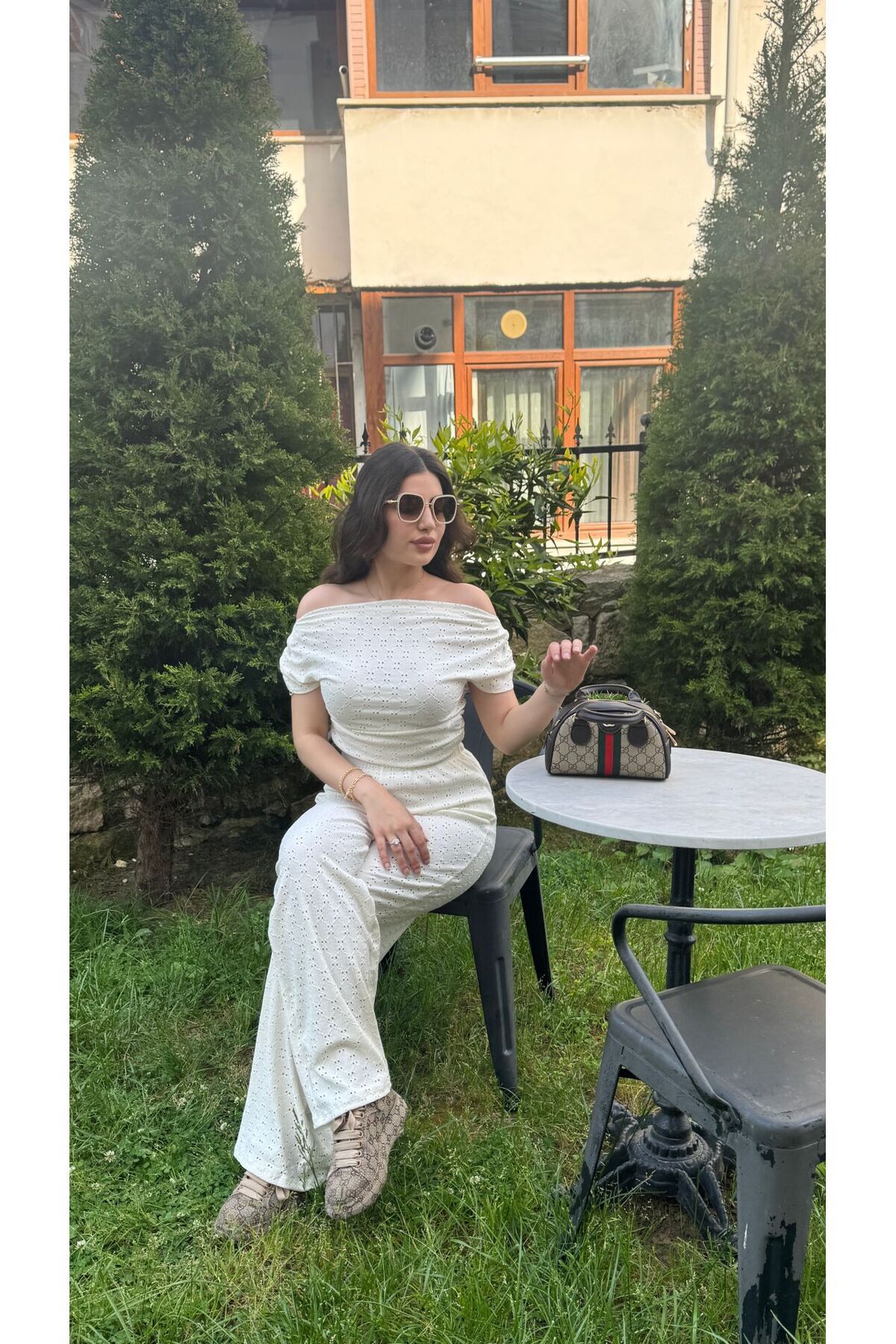 SUNAYBUTİK KIRIK BEYAZ CROP
