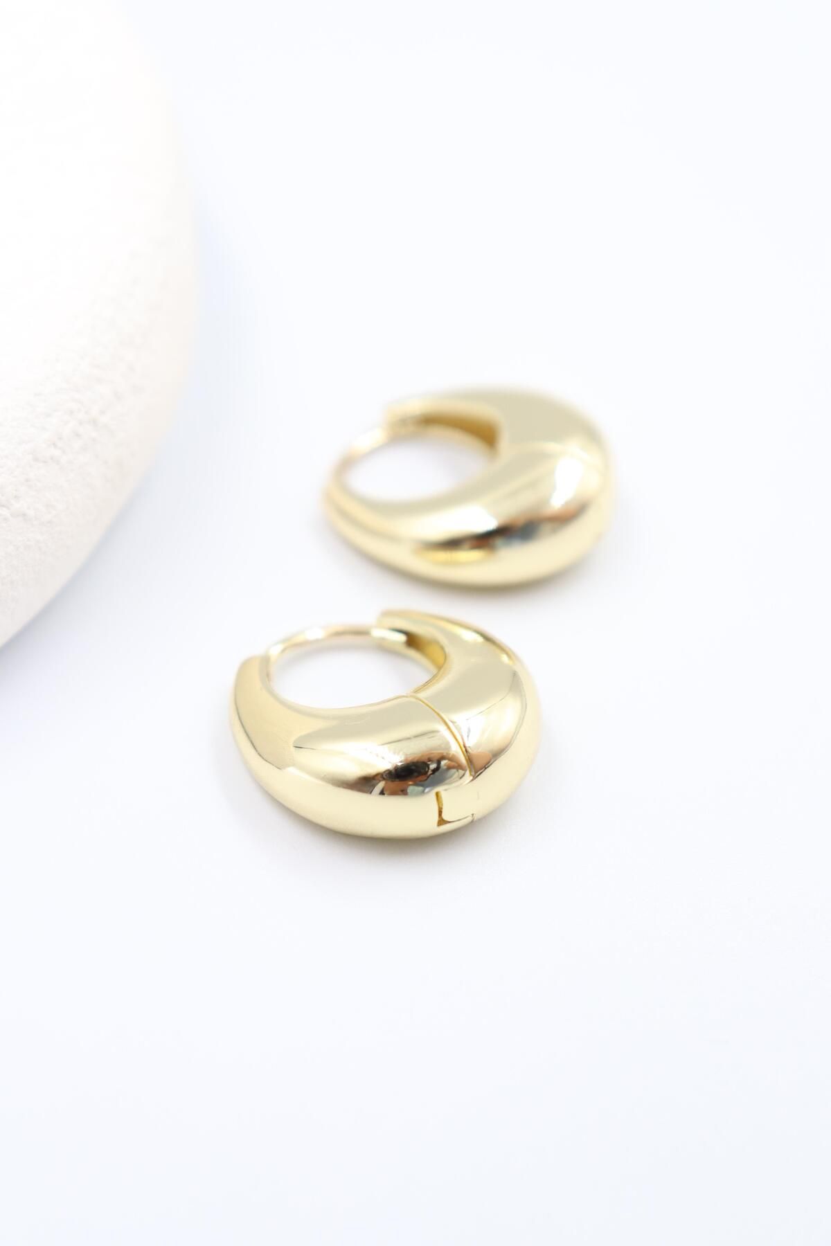 BY CANSU ACCESSORİES Lerici Gold Küpe (14k)