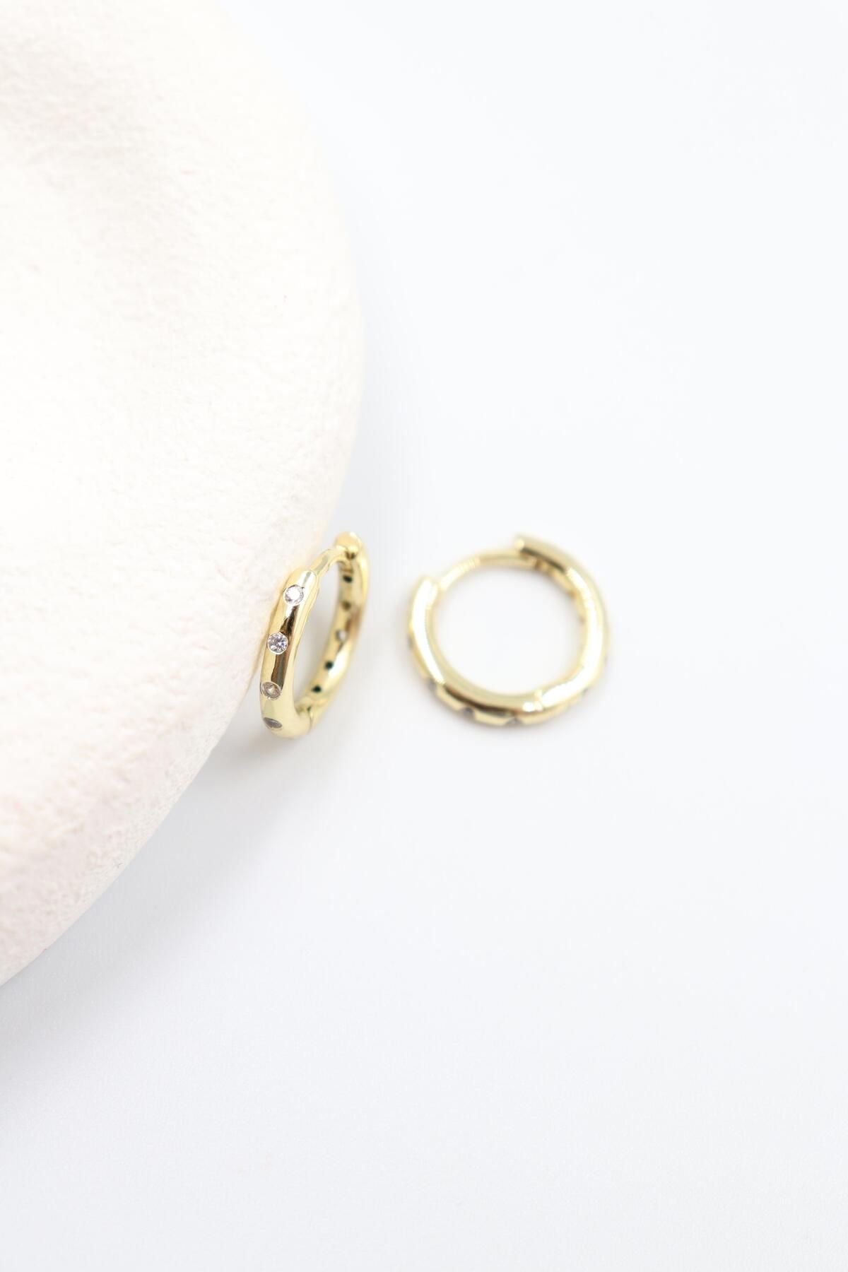BY CANSU ACCESSORİES Gaia Gold Küpe (14k)