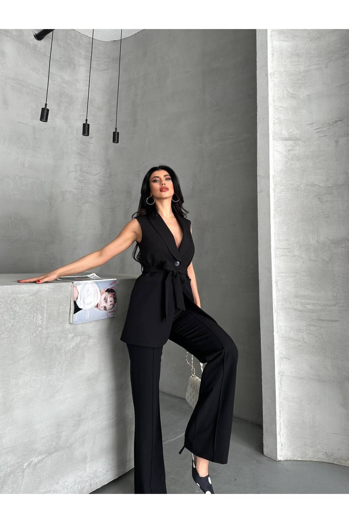 Ensemble pantalon avec gilet ceinturé - Görsel 4