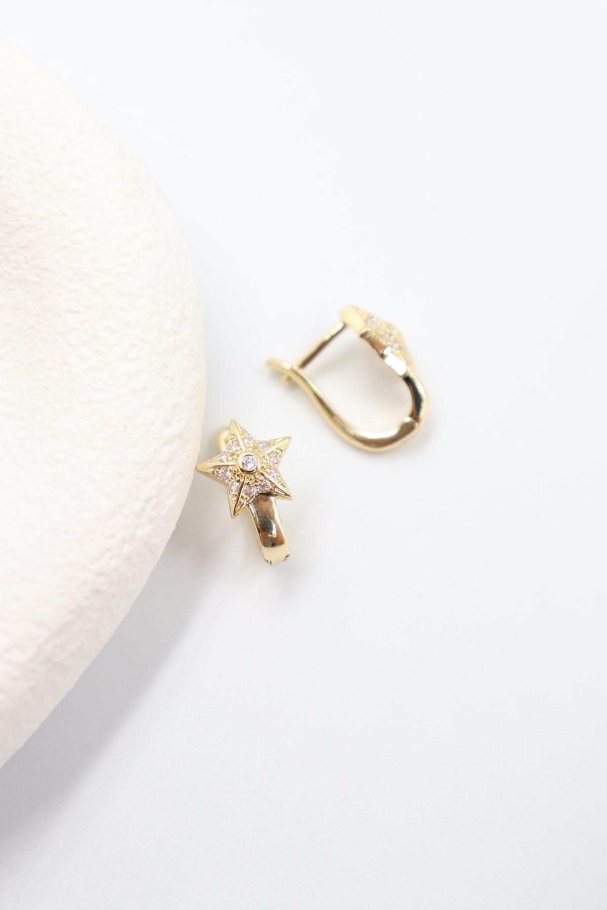 BY CANSU ACCESSORİES Imelda Gold Küpe (14k)