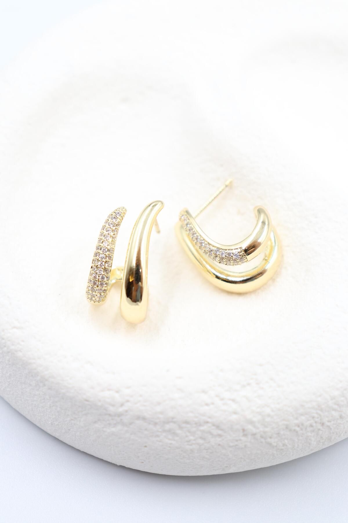 BY CANSU ACCESSORİES Maria Gold Küpe (14k)