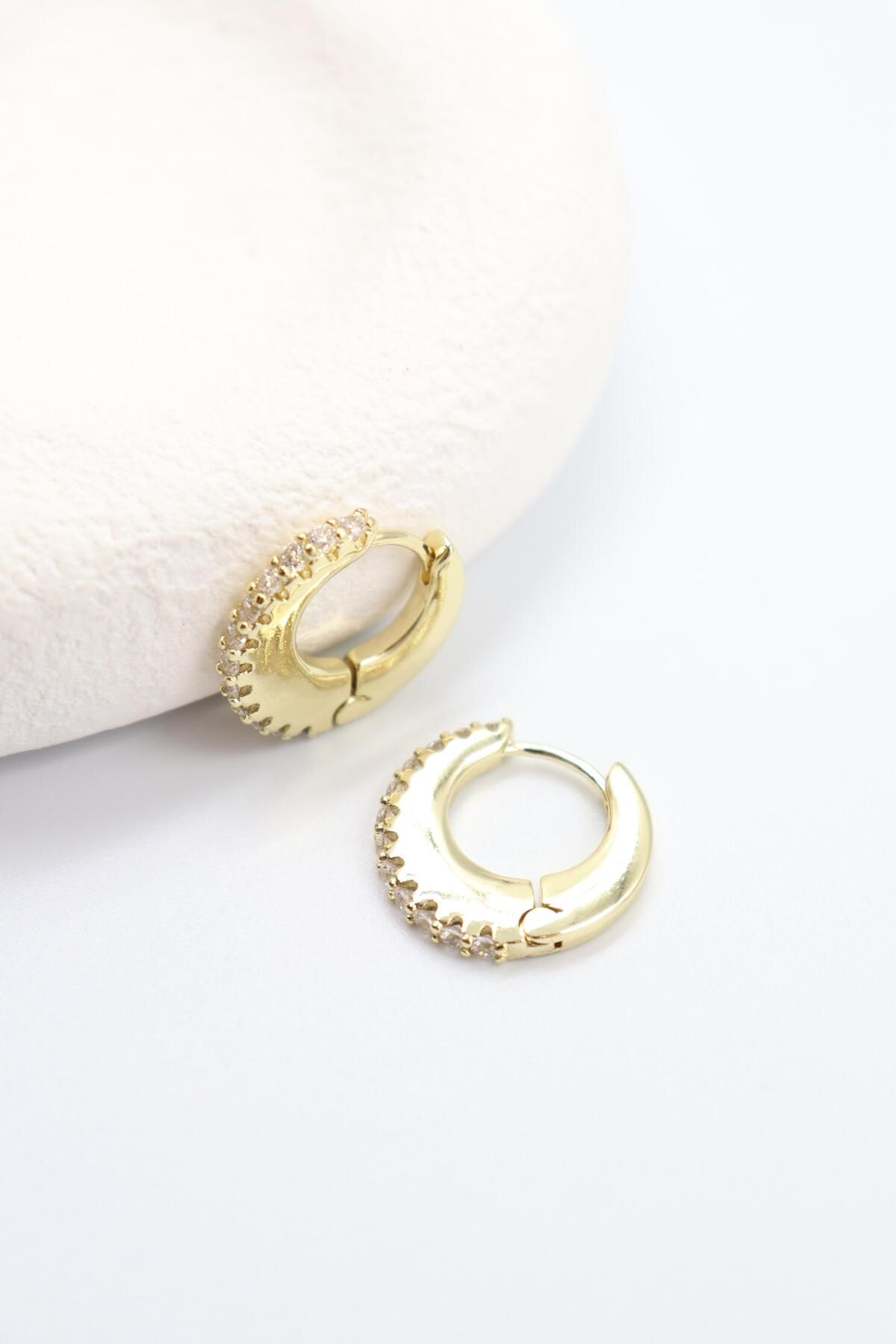 BY CANSU ACCESSORİES Roberta Gold Küpe (14k)