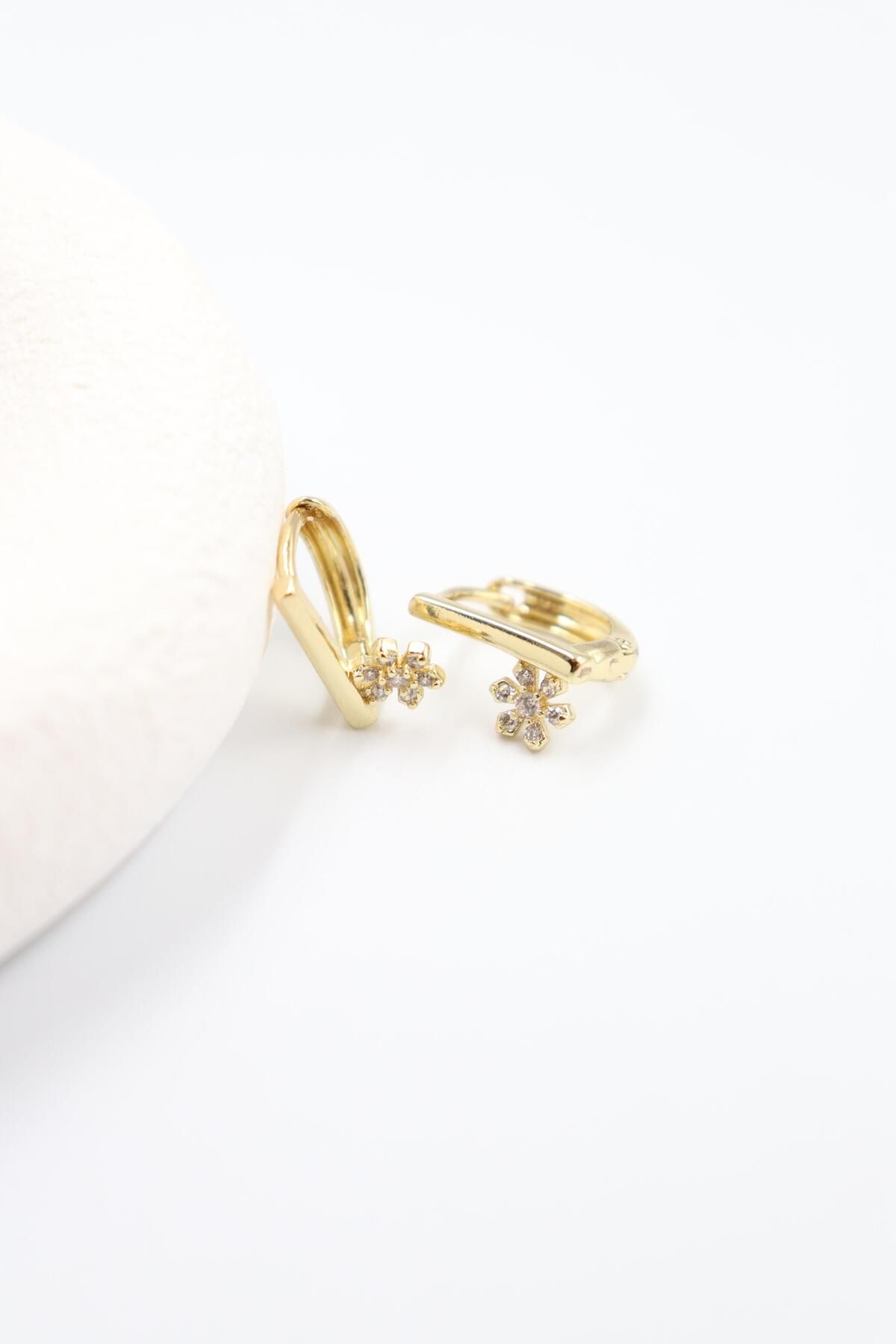 BY CANSU ACCESSORİES Nadia Gold Küpe (14k)