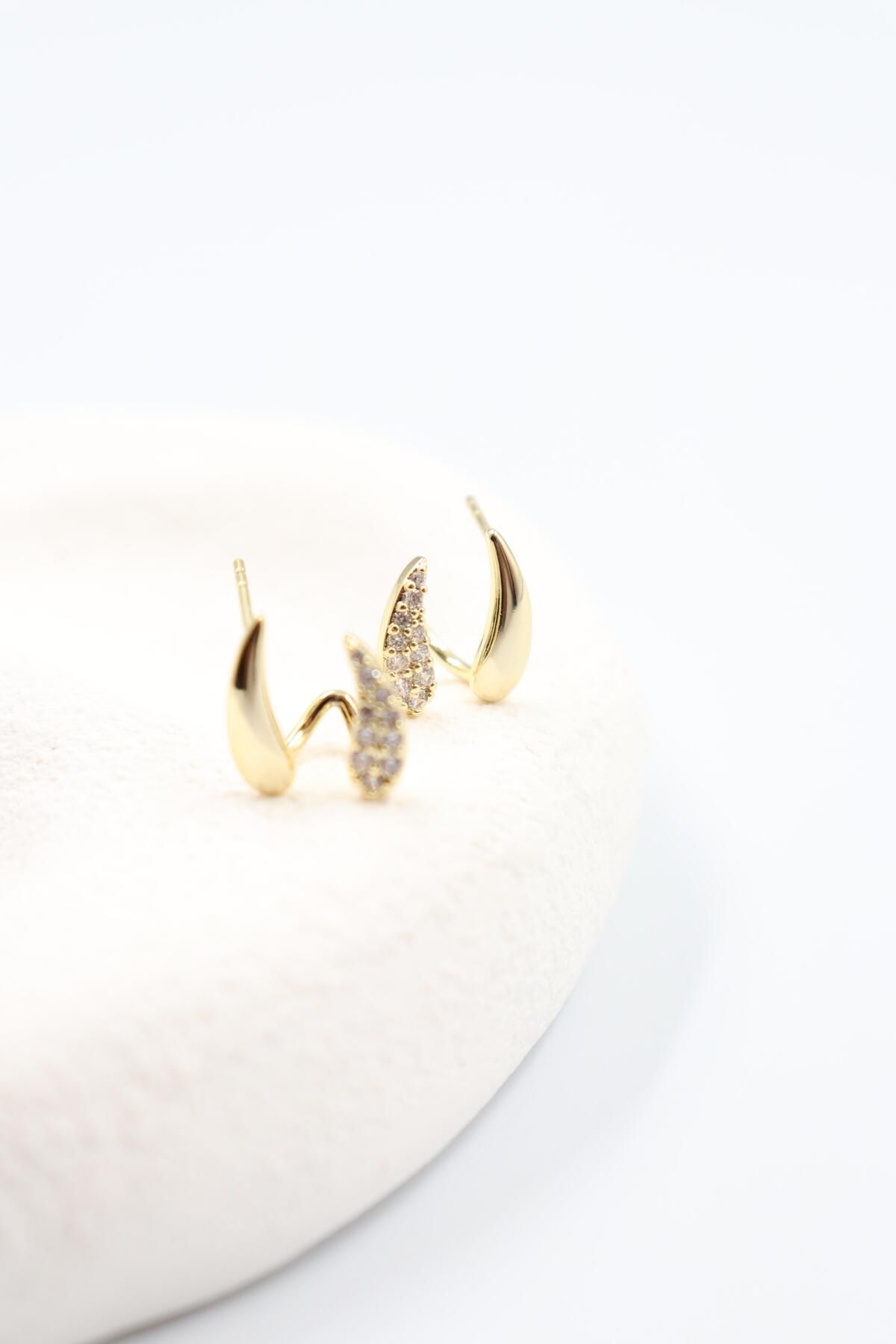 BY CANSU ACCESSORİES Giovanna Gold Küpe (14k)
