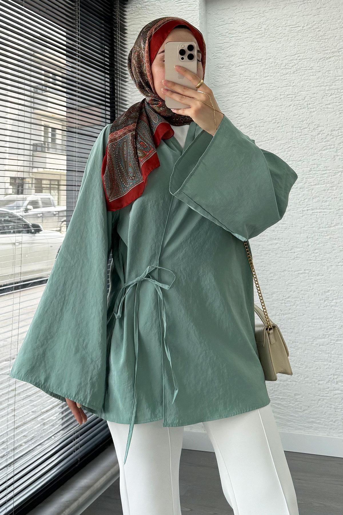 MELEK ARAZ Yaka Pileli Bağlamalı Kimono Tunik– Mint