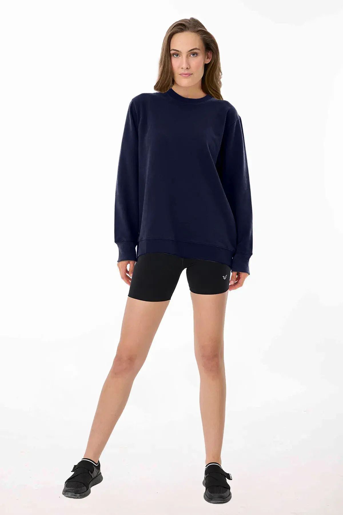aradimtaradim Peak Kadın Lacivert Oversize Bisiklet Yaka Basic Sweatshirt 7015