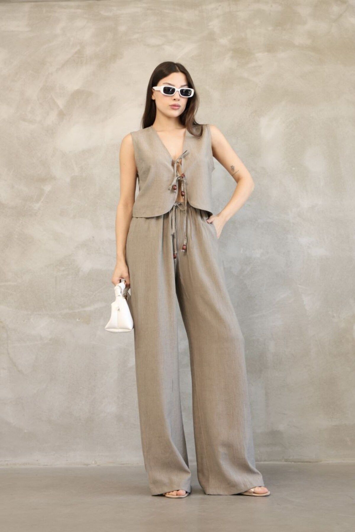 msm fashion Kadın Alt Üst Takım Boncuklu Bağlama Detaylı Yazlık Gofre Yelek Pantolon Takım
