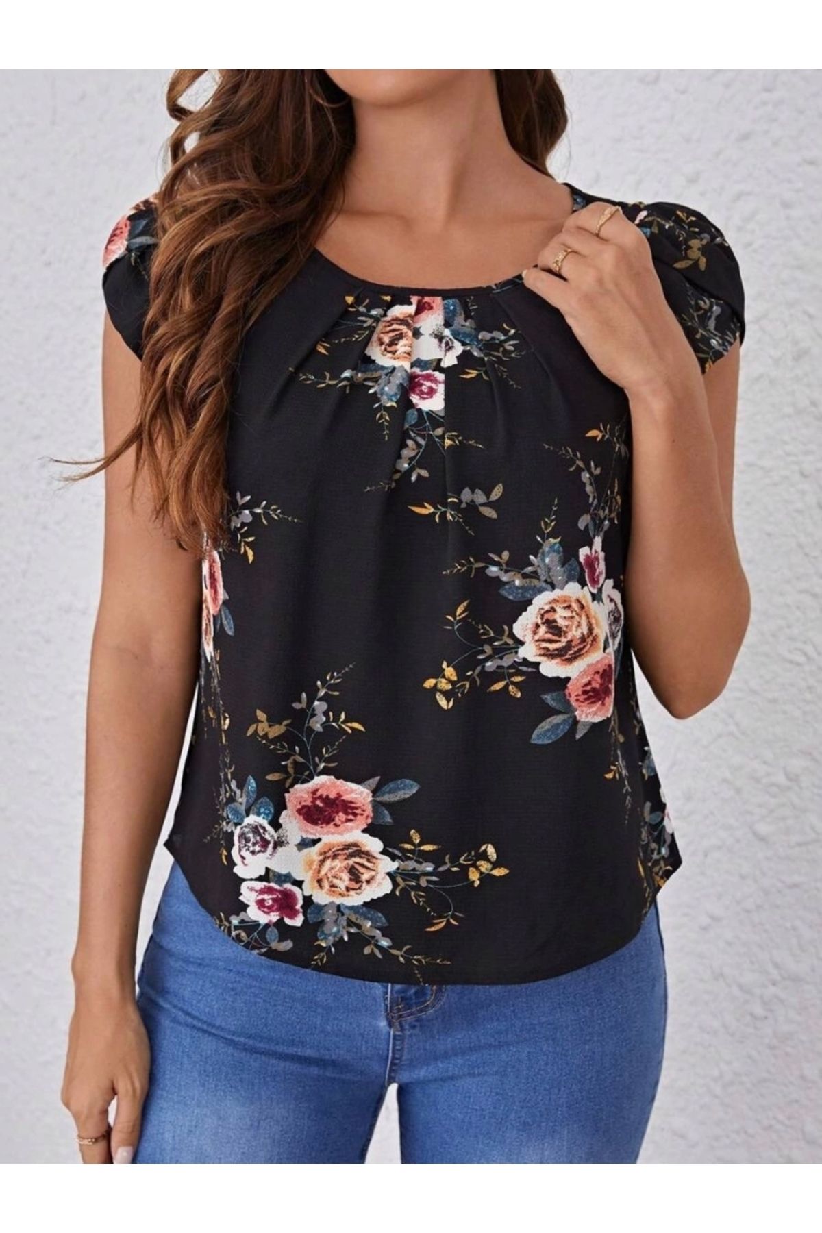 Butik Kadın Kısa Kollu Bisiklet Yaka çiçek Baskılı Süprem Bluz