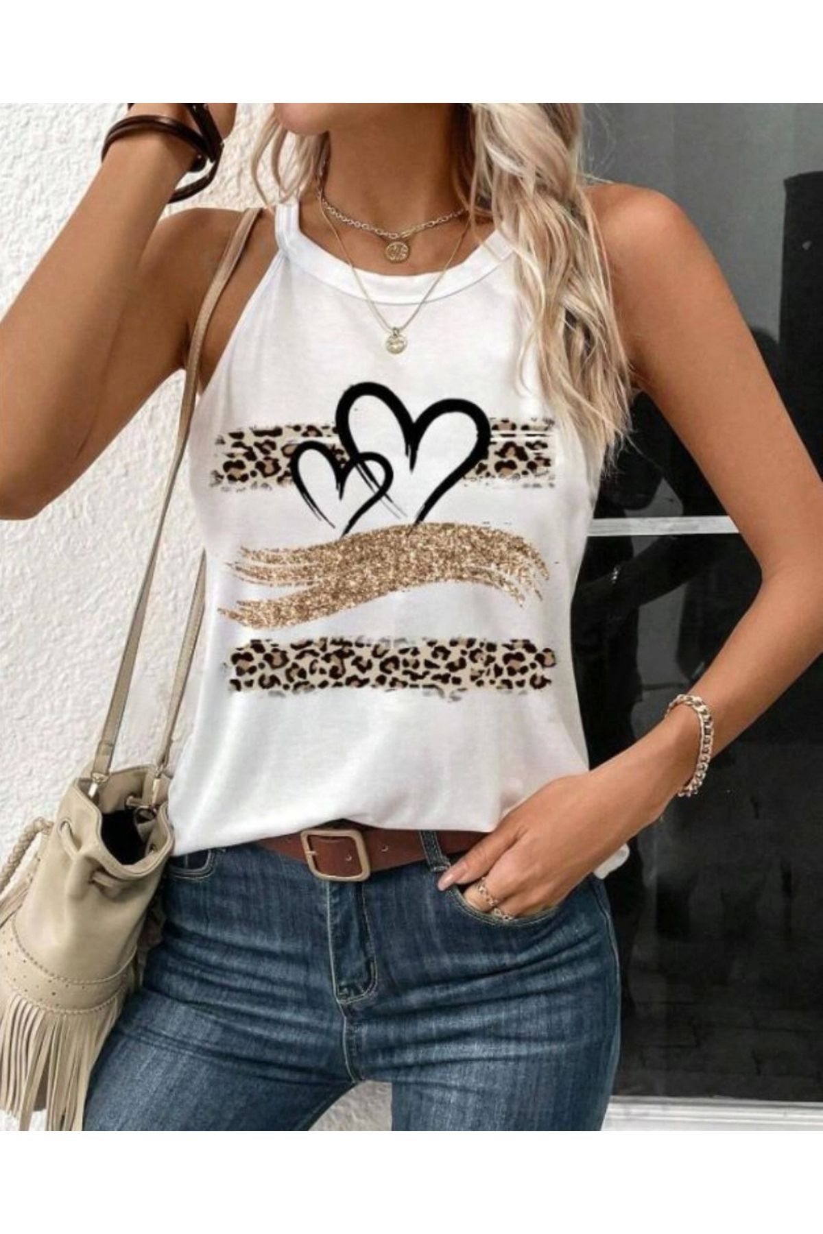 Butik Kadın Sıfır Kol Halter Yaka Kalp Baskılı Viskon Bluz