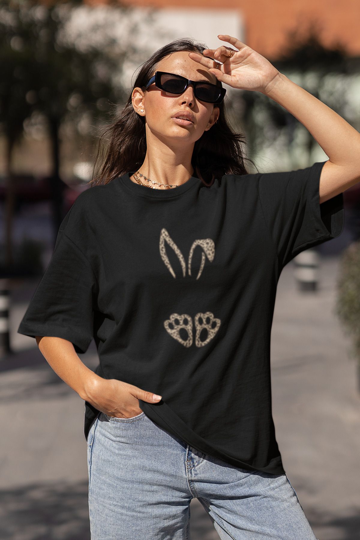 MG TAVŞAN BASKILI KADIN BİSİKLET YAKA PAMUKLU OVERSIZE KALIP KISA KOLLU T-SHIRT