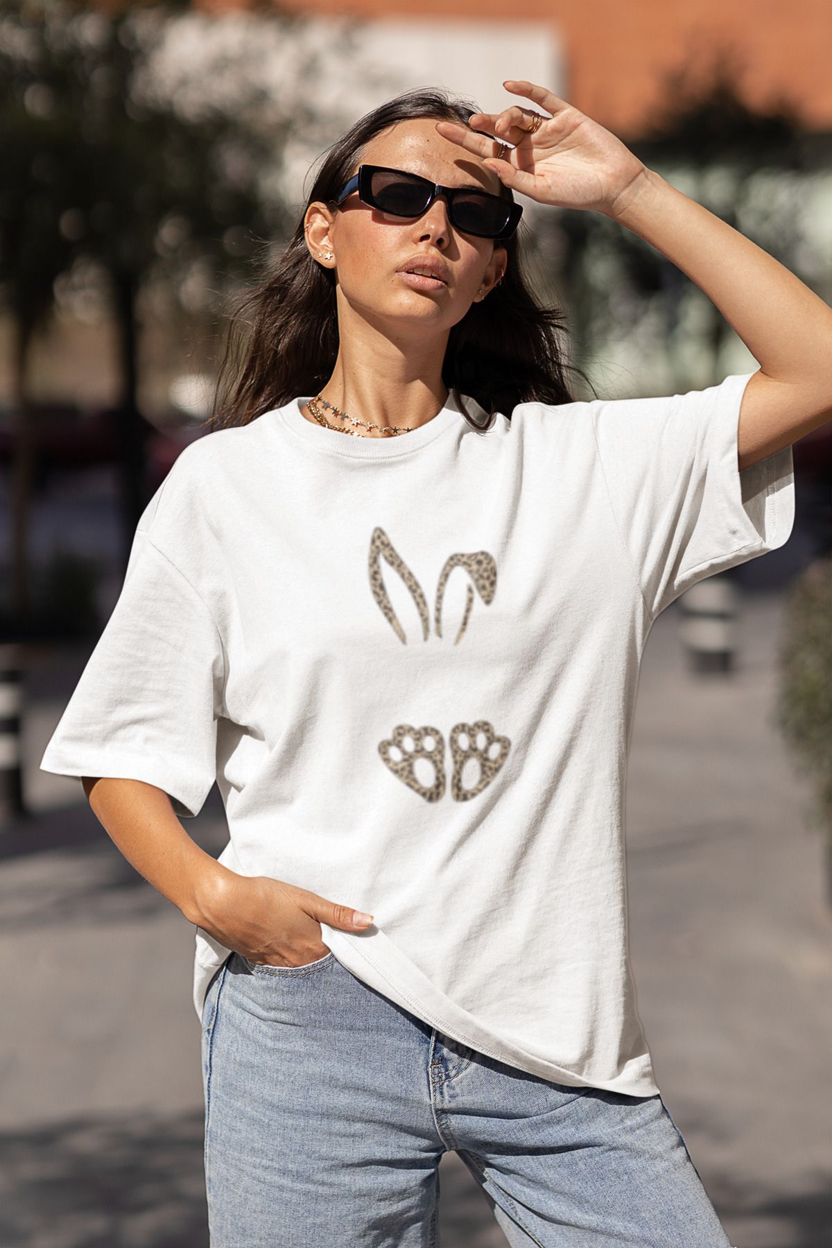MG TAVŞAN BASKILI KADIN BİSİKLET YAKA PAMUKLU OVERSIZE KALIP KISA KOLLU T-SHIRT