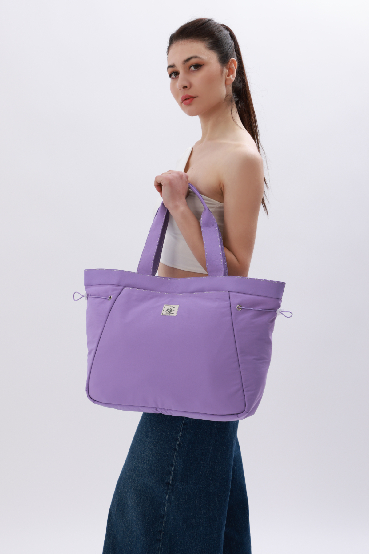 ICONE BAG İnce Paraşüt Kumaştan, Yanları Lastikli Büzülebilen, Önde Büyük Cepli Kadın Çanta görsel 7