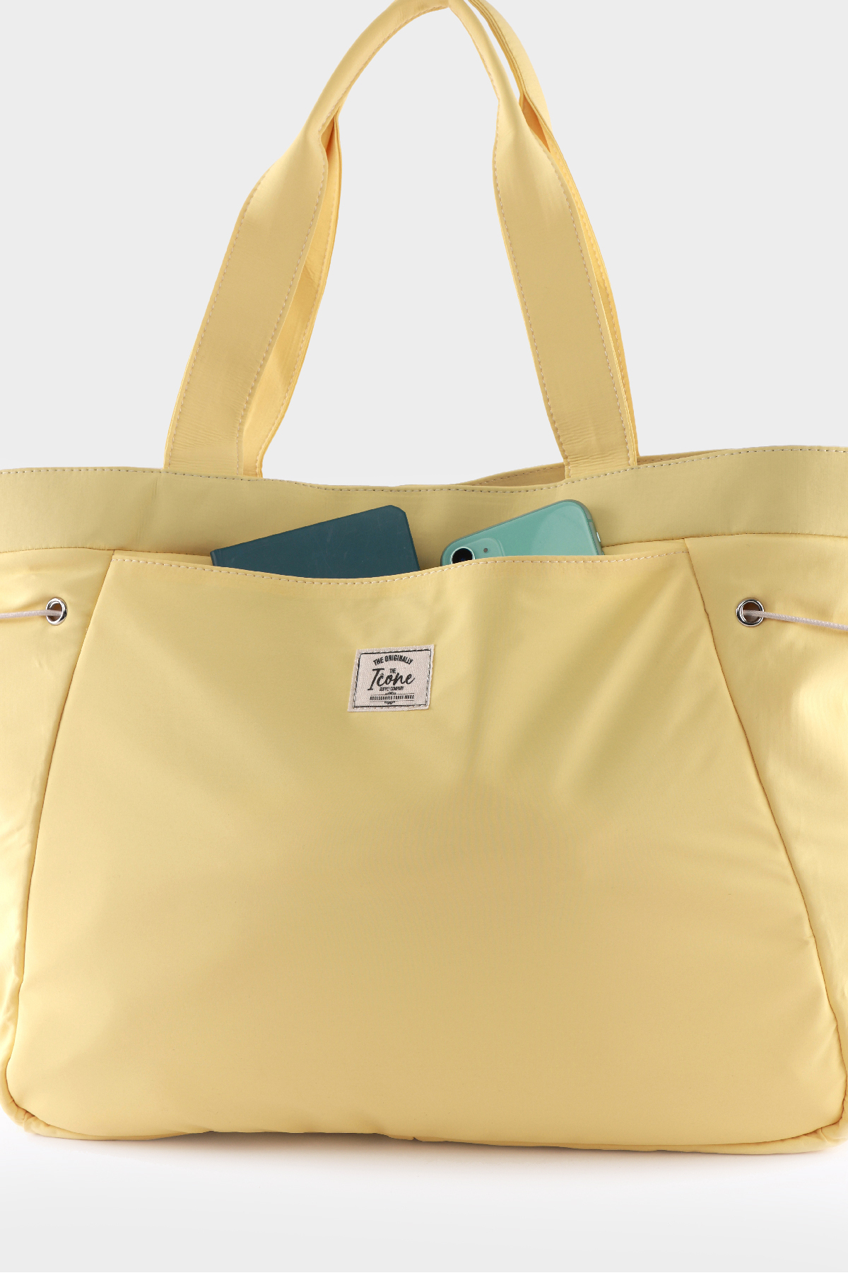 ICONE BAG İnce Paraşüt Kumaştan, Yanları Lastikli Büzülebilen, Önde Büyük Cepli Kadın Çanta görsel 3