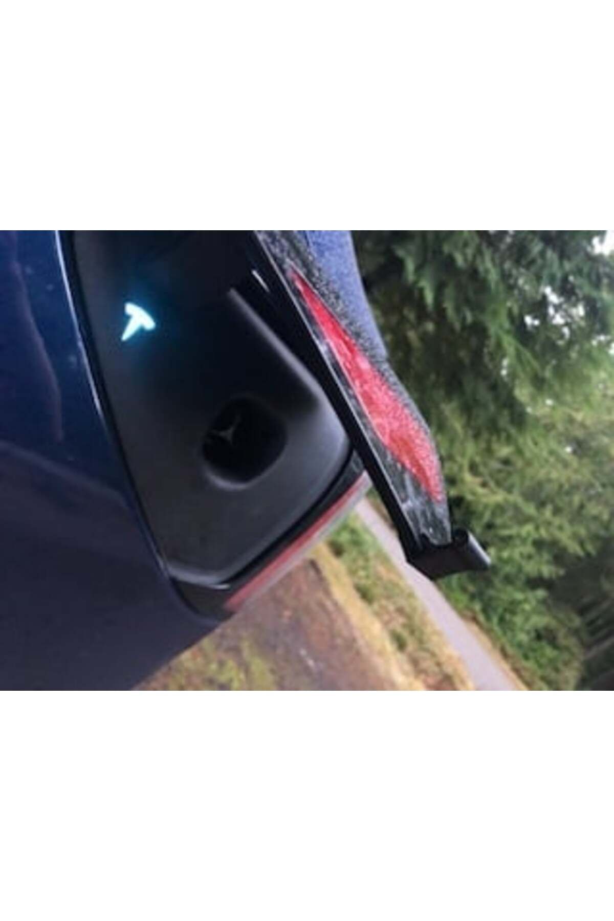 Lucest Tesla Model 3 Şarj liman kolu (Plastik Aparattır!!!)