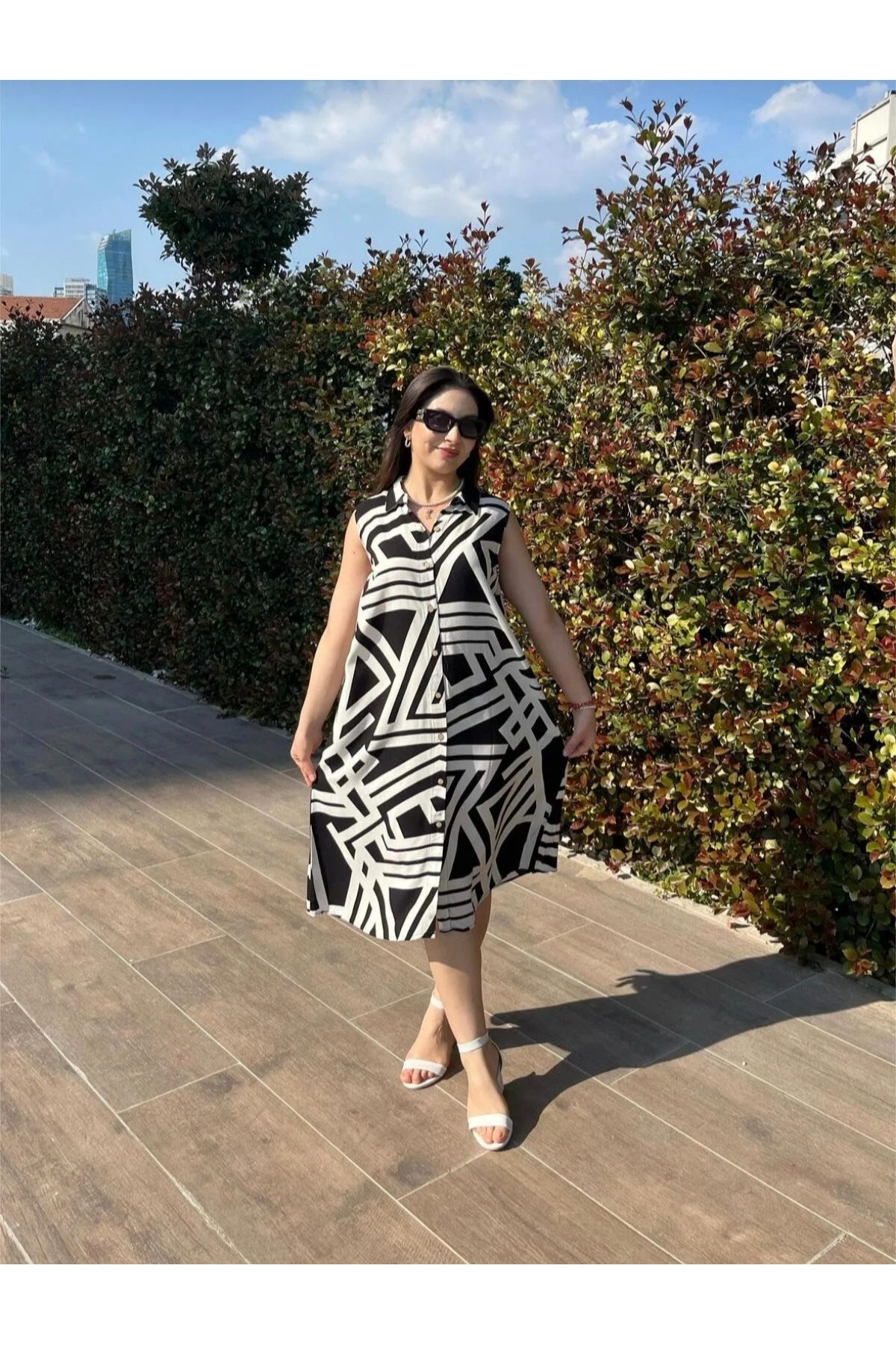 KTY TR gömlek yaka kollu altı lastik elbesi