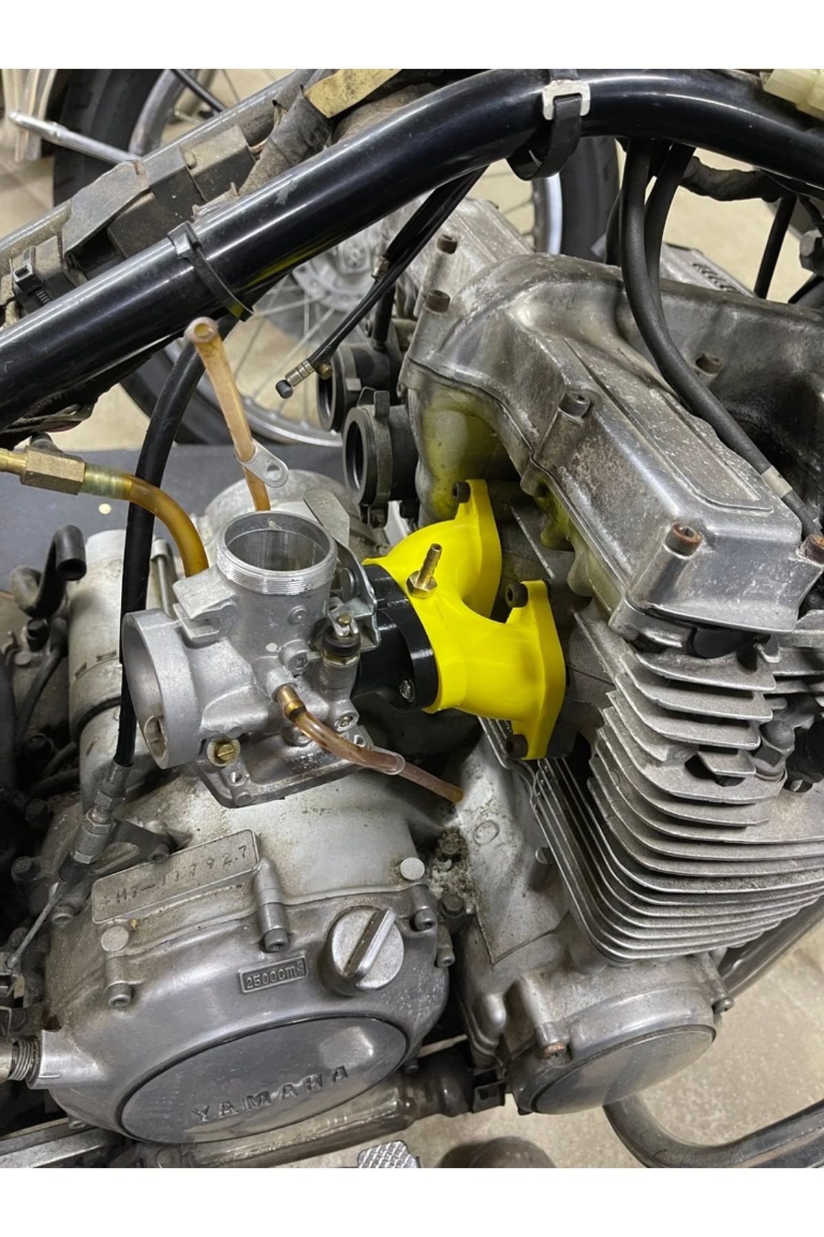 Lucest Xj650 Uyumlu çift karbonhidrat dönüşüm manifoldu (Plastik Aparattır!!!)