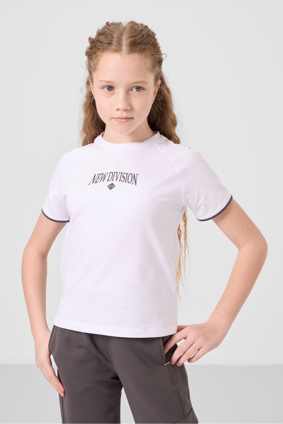 TOMMY LIFE-White-Dark Gray O Neck Printed Elastic Leg Cargo Pocket Girls Tracksuit Set - 75173 5