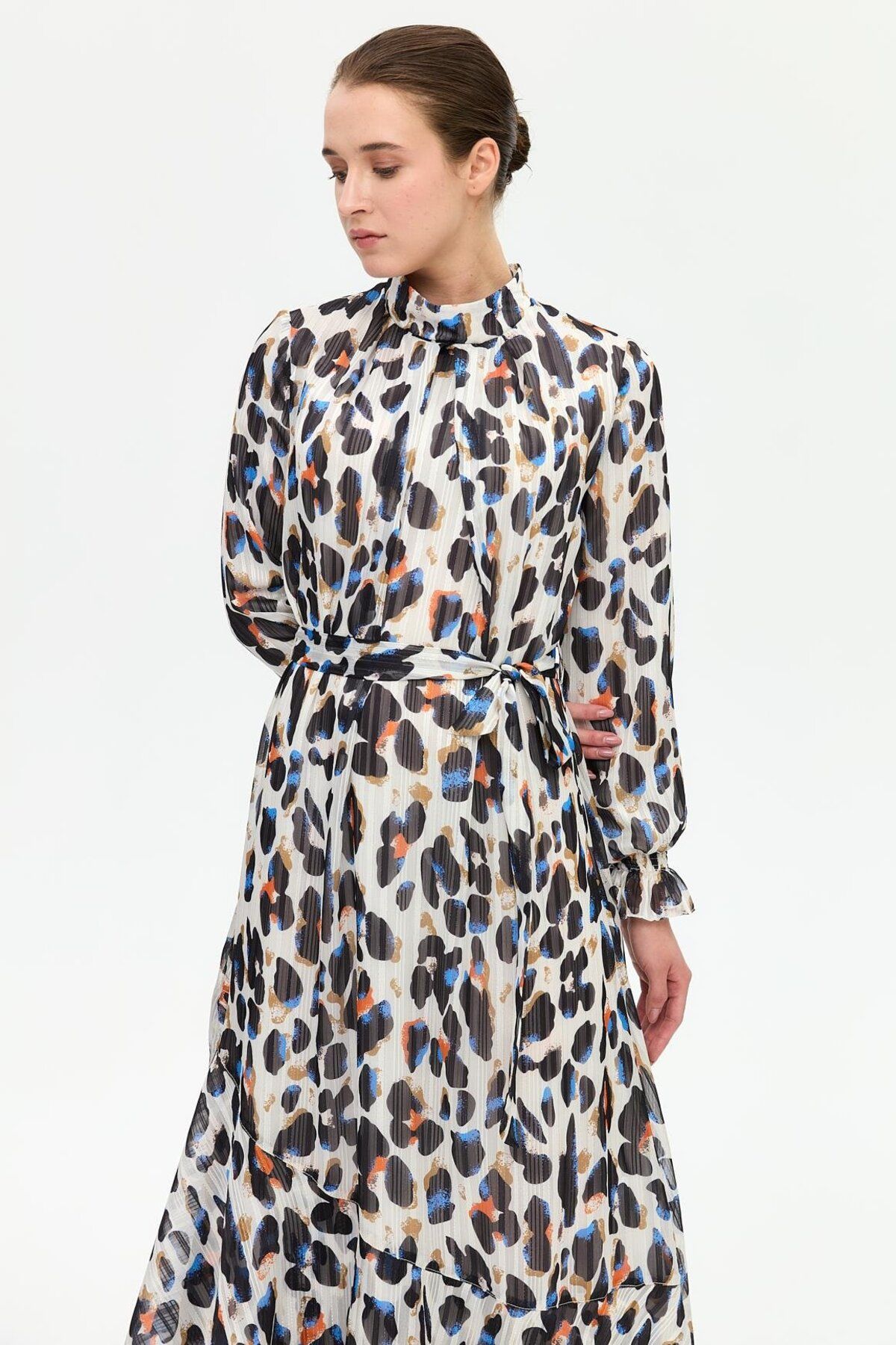 Esswaap-Stain Patterned Empirime Dress Ecru 5