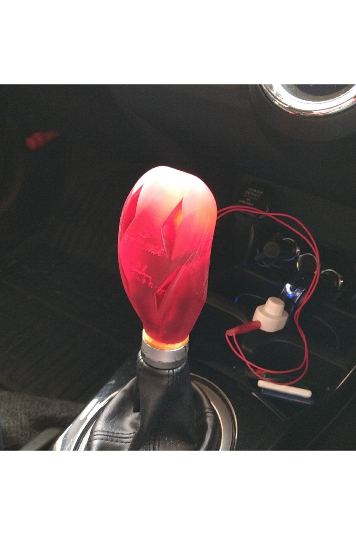 Lucest Dişli vites düğmesi LED yerleşik tip (çap ve zift) 10 x 1.5 (Plastik Aparattır!!!)