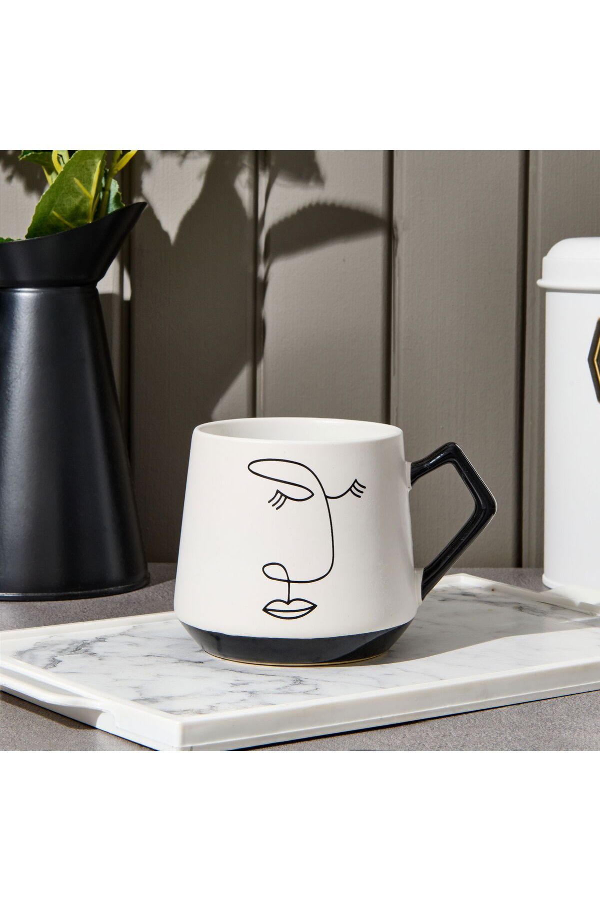 ASPARTAM Face Baskılı Kupa - Siyah / Beyaz - 500 ml