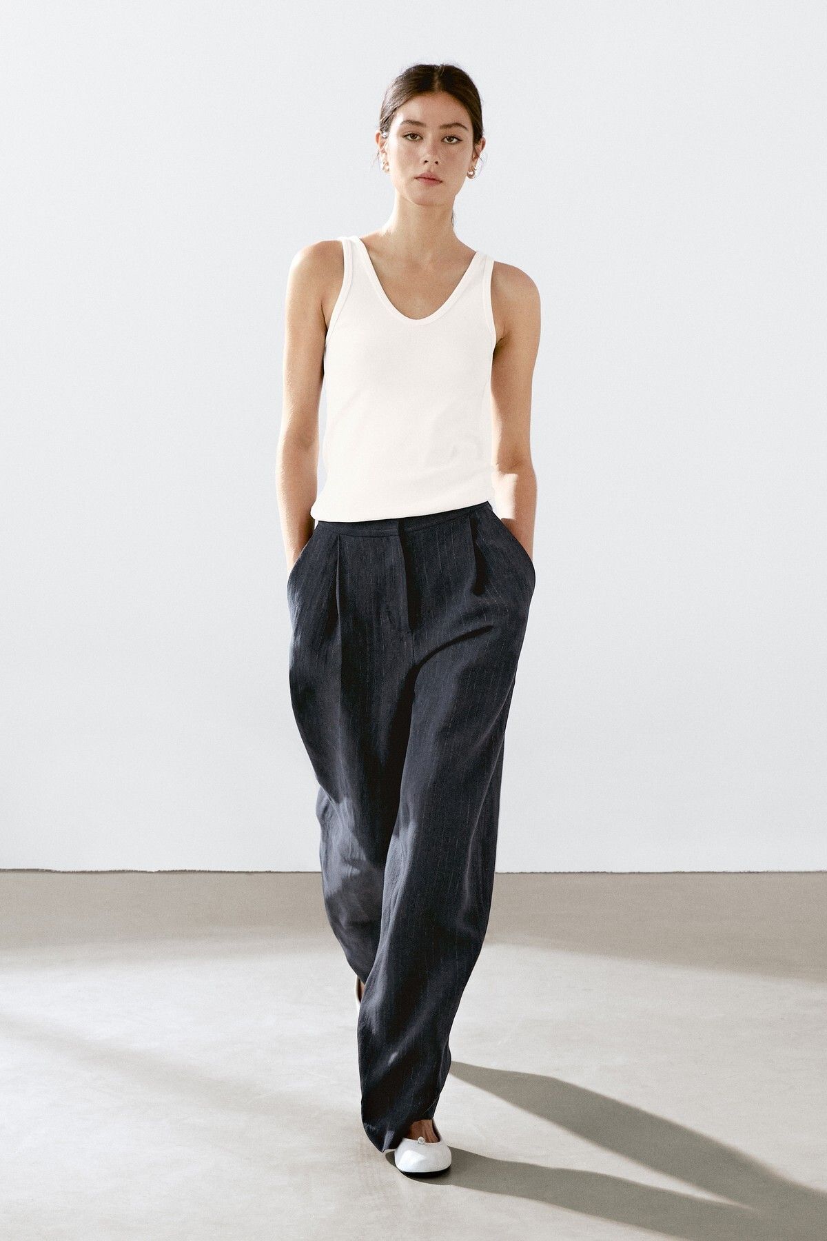 Massimo Dutti Keten karışımlı ince çizgili pantolon
