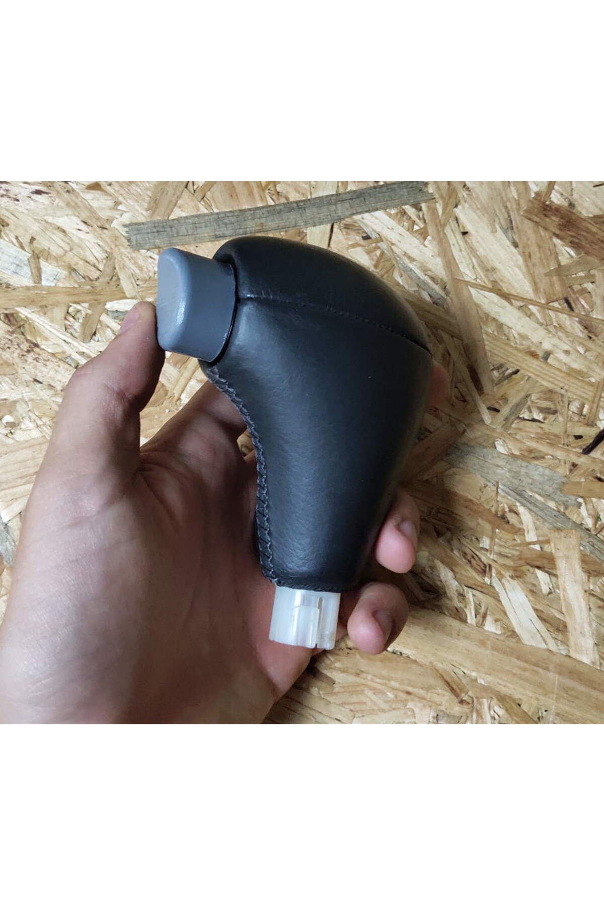 Lucest Otomatik şanzıman vites kolu düğmesi (Renault Sandero Stepway) Uyumlu (Plastik Aparattır)