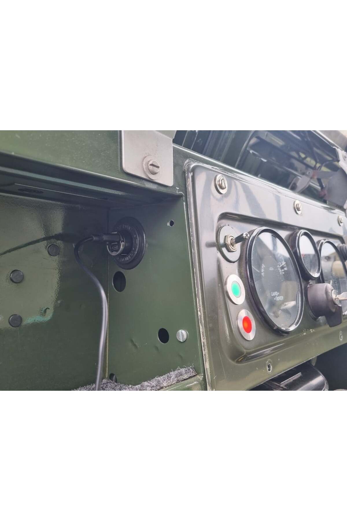 Lucest Seri 2A Land Rover için 12V çıkış için montaj plakası (Plastik Aparattır!!!)