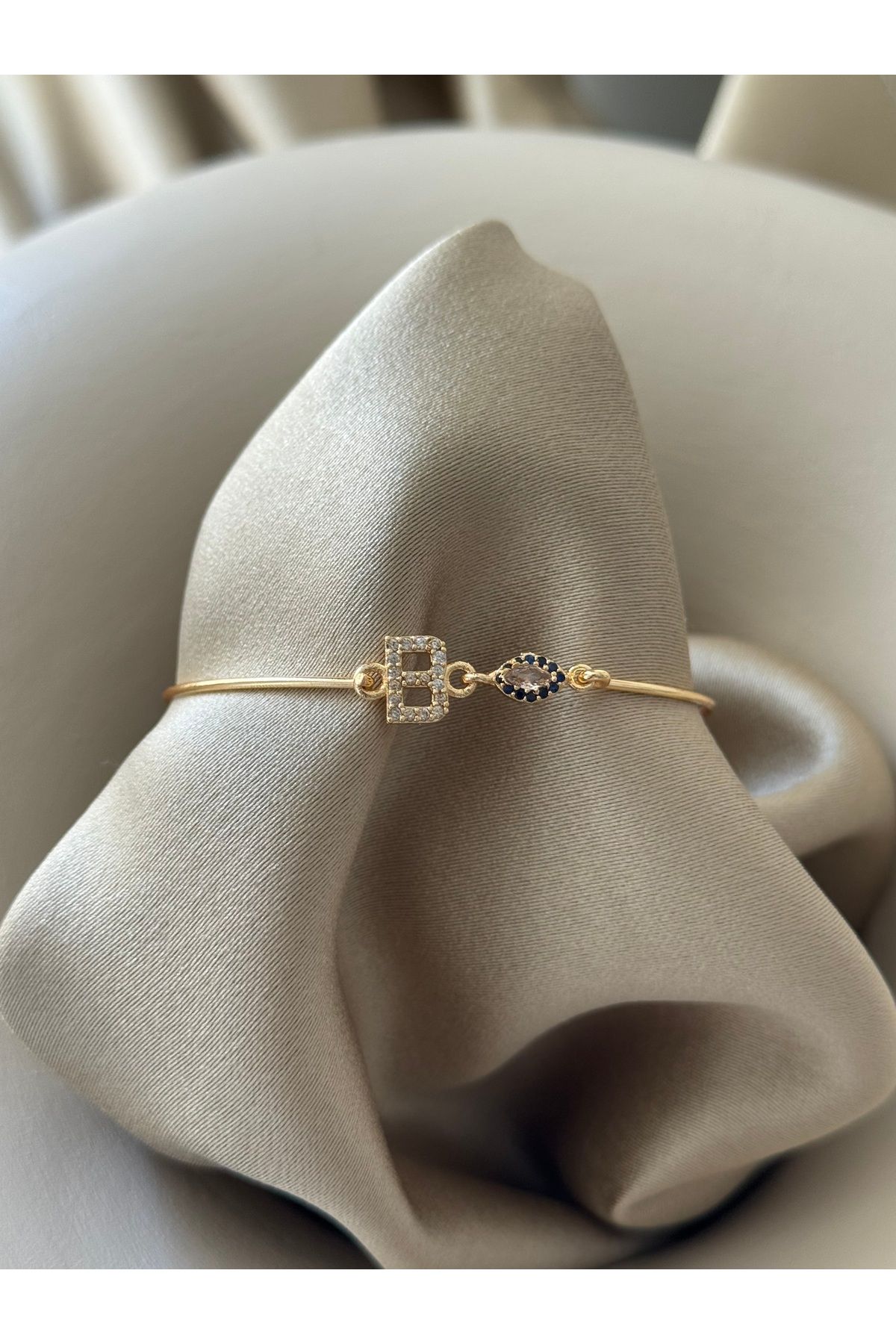 Elzeyaaccessory Gold taşlı kişiye özel B harf bileklik altın kaplama
