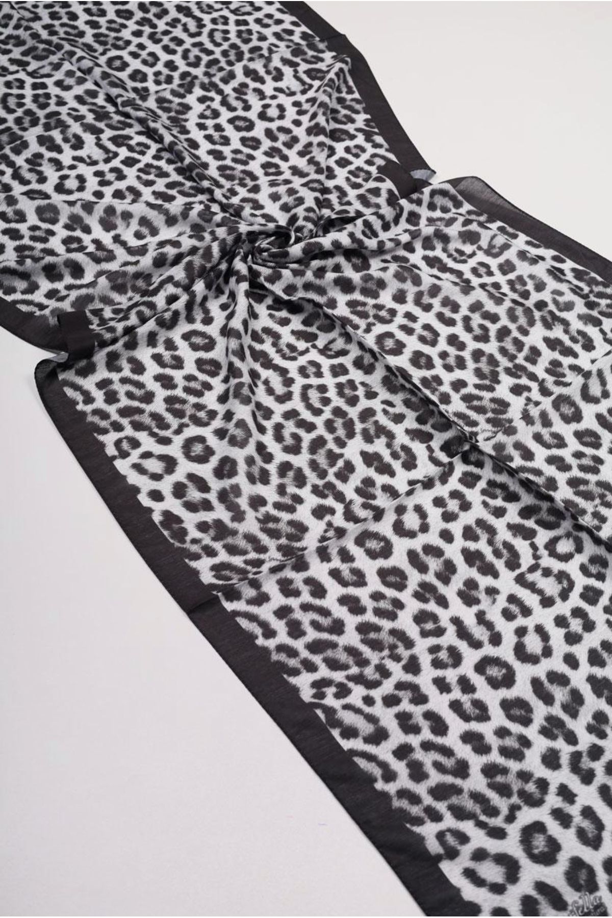 scarfella Leopar desenli Natural Şal