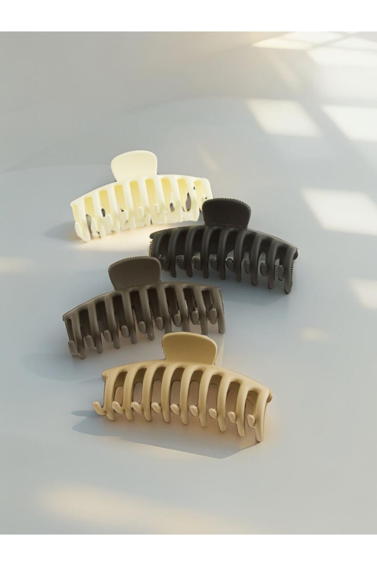 ZERİUM Tarak Formlu Şık Mat Mandal Toka - Trend Kadın Saç Aksesuarı (11cm)