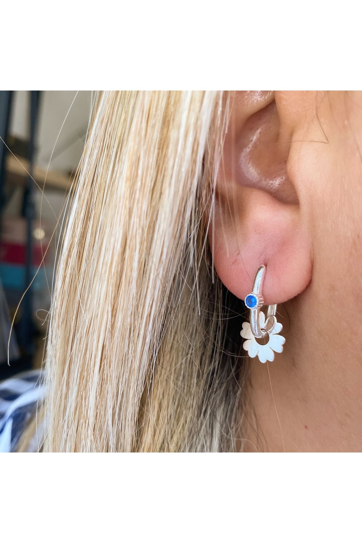 simurg jewellery Beyaz Renk Mavi Taşlı Gümüş Göçmen Küpe