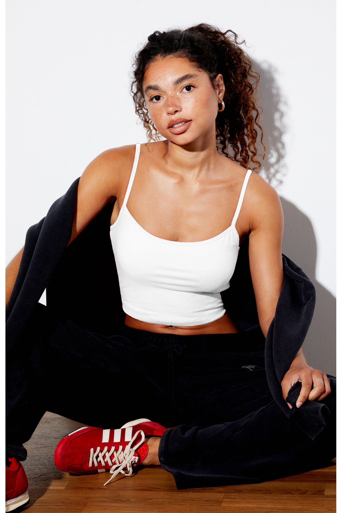 ÖZGESTORE Kadın İp Askılı Crop Top