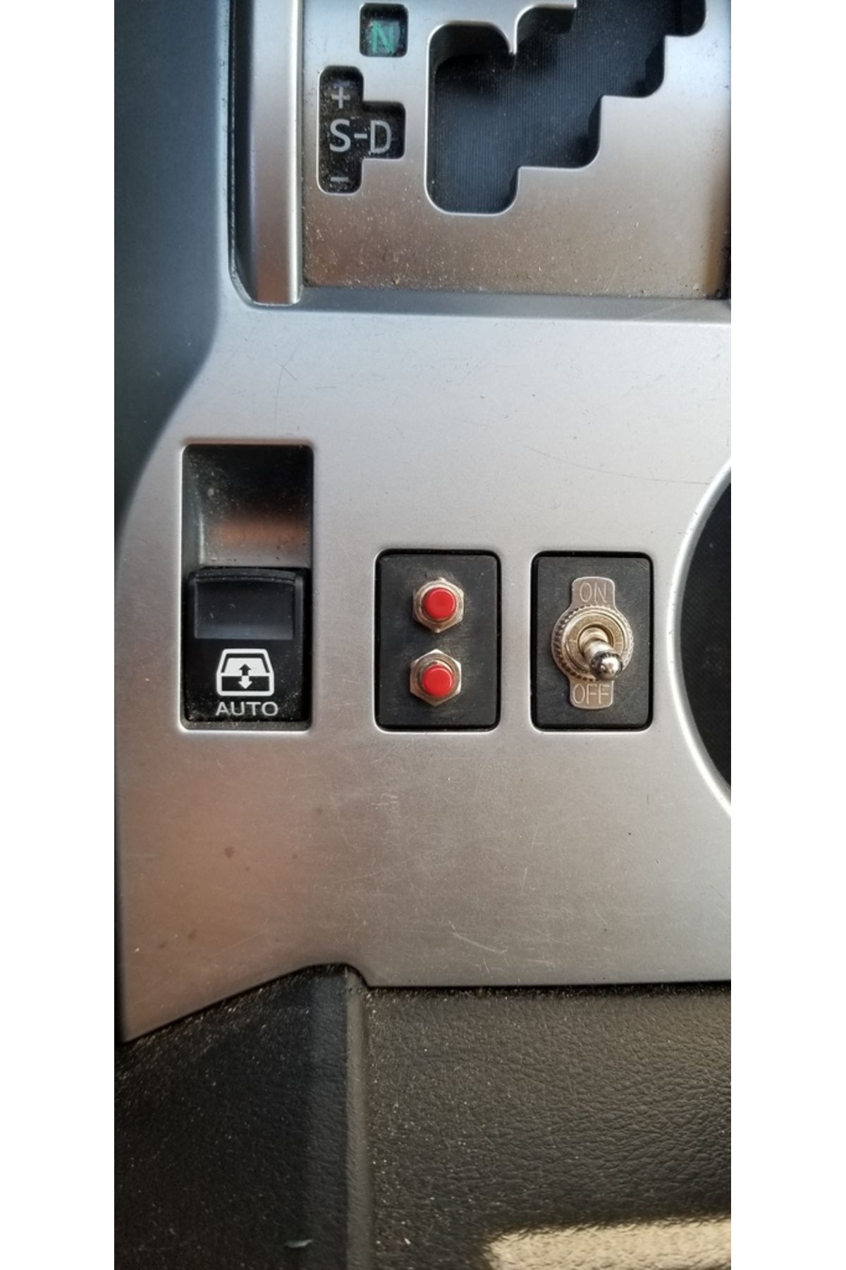 Lucest Toyota 4Runner Uyumlu Anahtar/Düğme Ekleme (Plastik Aparattır!!!)
