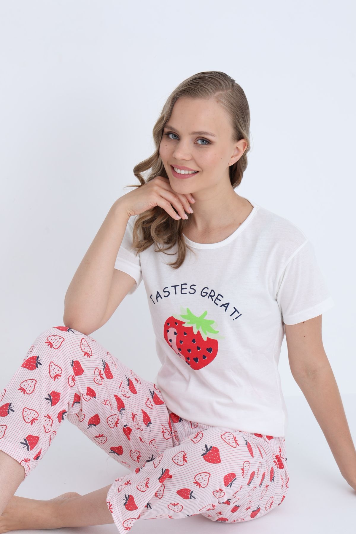 STELLAPİNK STİL MODA PAMUKLU ÇİLEKLİ PİJAMA TAKIMI