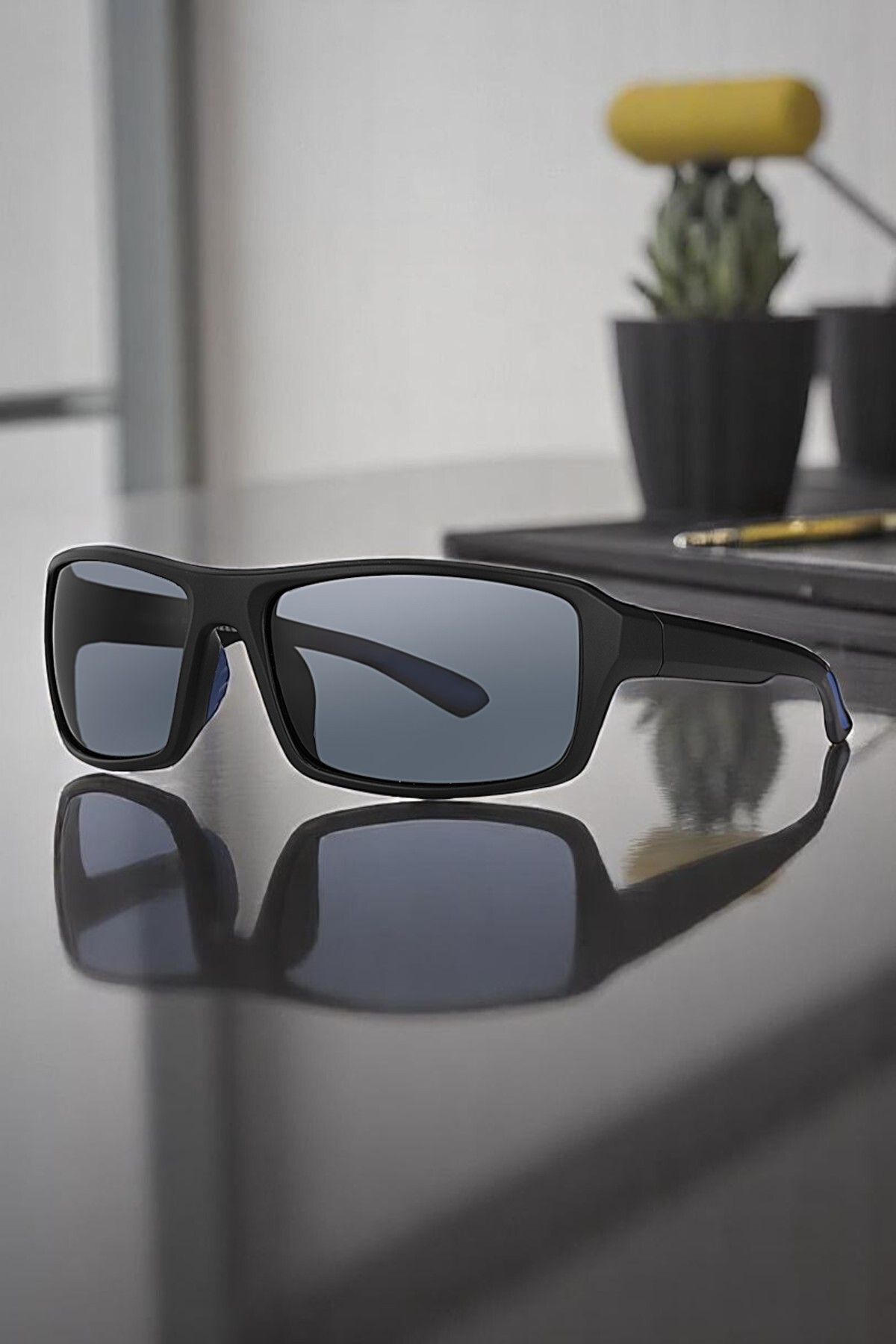 Daniel Klein %100 Polarize UV400 Korumalı Siyah Renk Orijinal Dikdörtgen Erkek Güneş Gözlüğü DKG6274C1