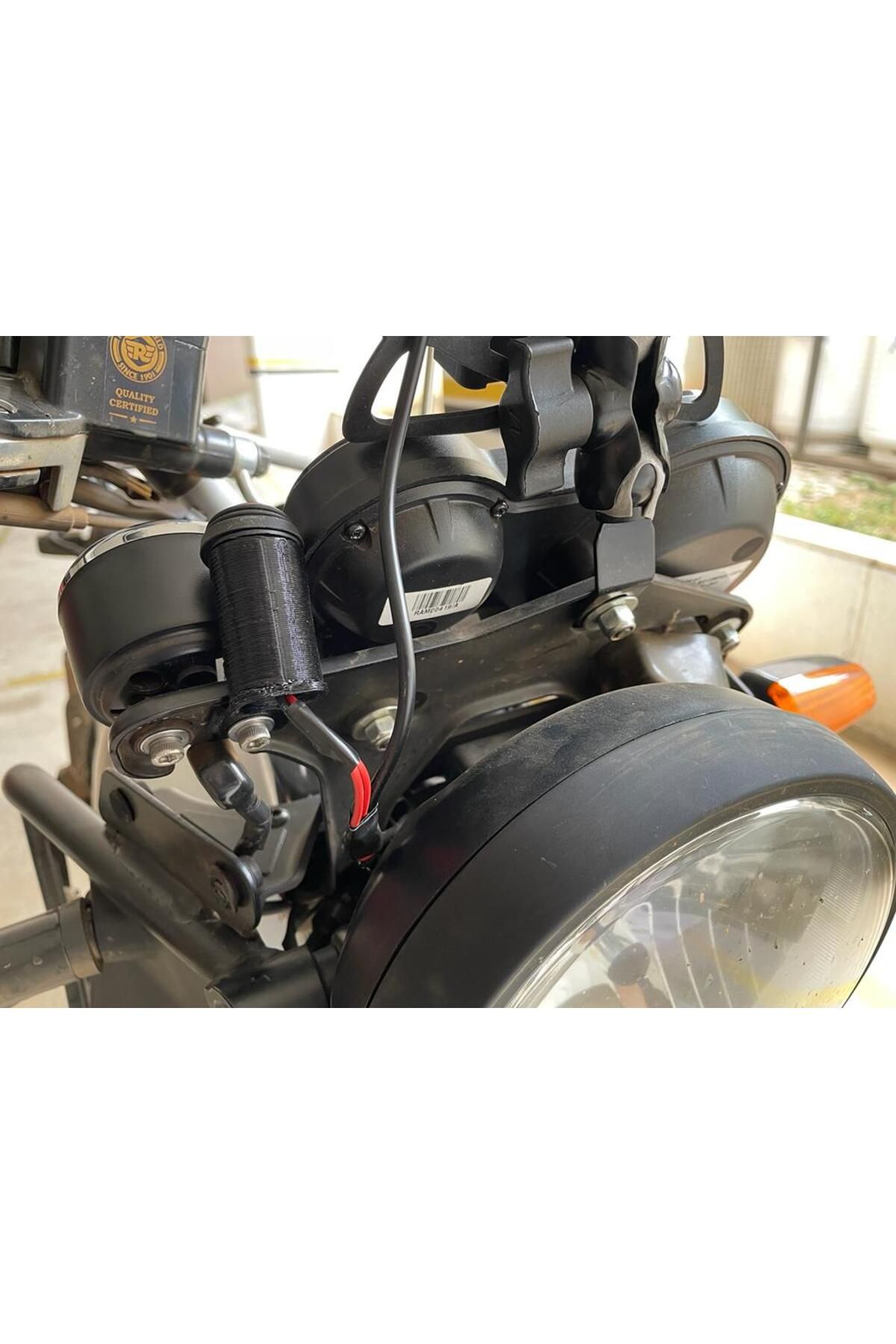 Lucest Royal Enfield Himalaya Şarj Cihazı için Açma/Kapama Switch (Plastik Aparattır!!!)