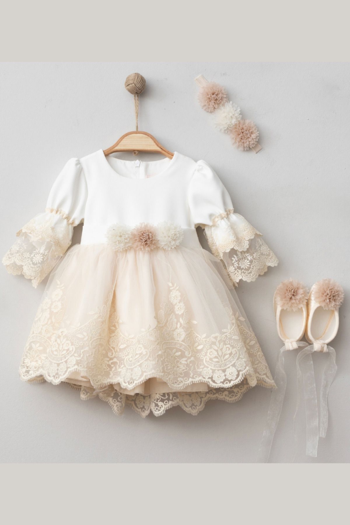 Cherub Baby Mimoza Kız Bebek Çiçekli Dantelli Elbise Yenidoğan Lüx Elbise Seti - Hastane Çıkışı Mevlütlük Takım fotoğrafı 2 (önizleme)