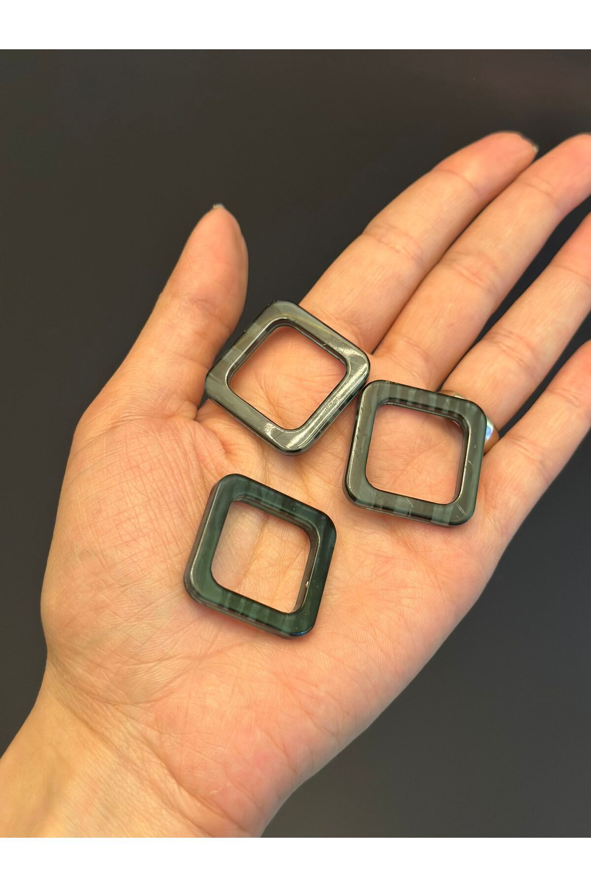 Gönülden Tasarım 3 ADET DELİKLİ KARE KOLYE KÜPE YAPIM SETİ 3X3 CM