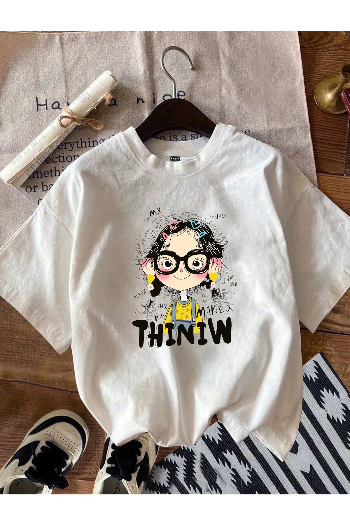 ELNOYA Unisex Pamuklu Beyaz Oversize "THİNİW" Baskılı Rahat Günlük T-shirt