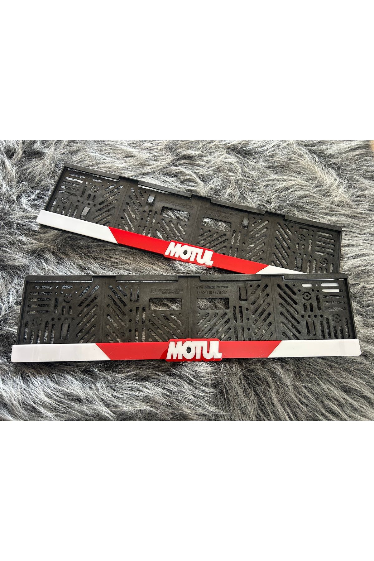 MERLINS OTO Merlins 3D Kabartmalı Pleksi Oto Plakalığı