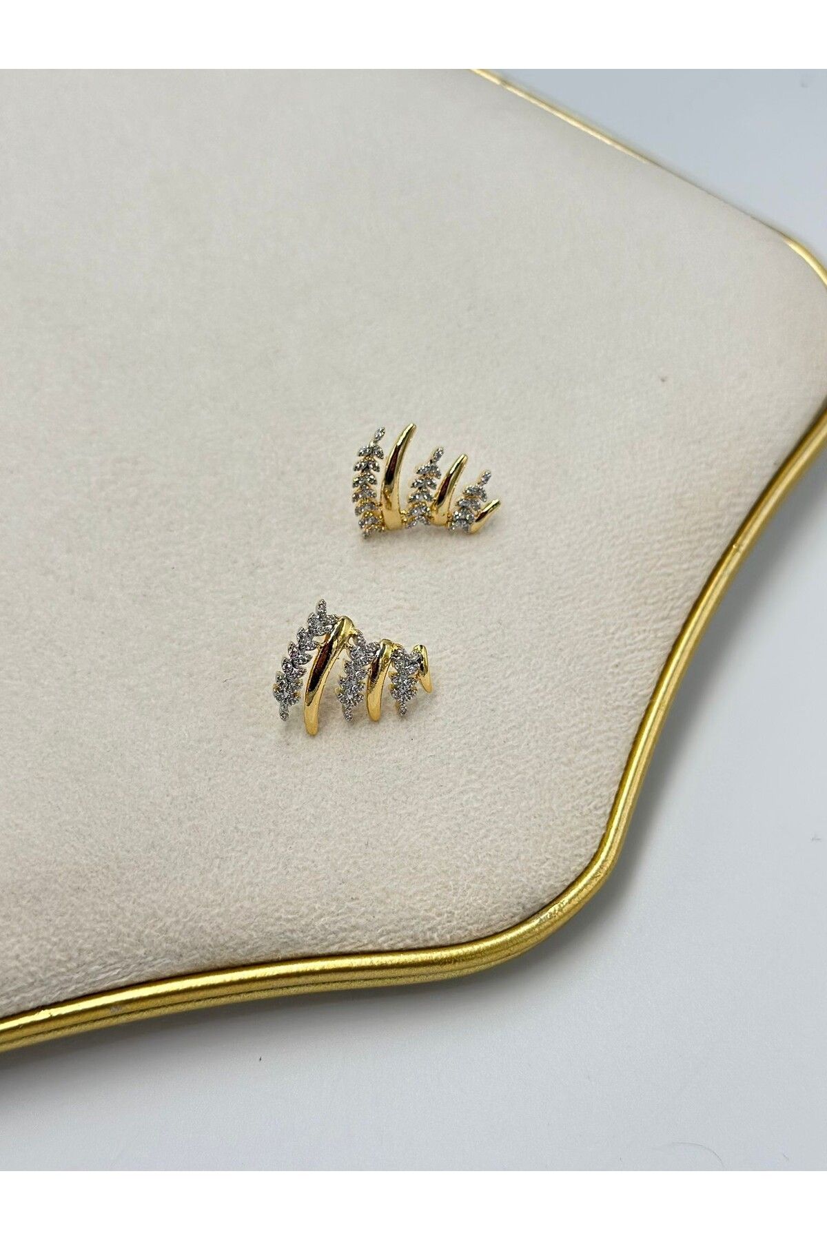 MyladyAccessoriess Çift Renk Ve Zirkon Taş Detaylı Çoklu Görünüm Küpe