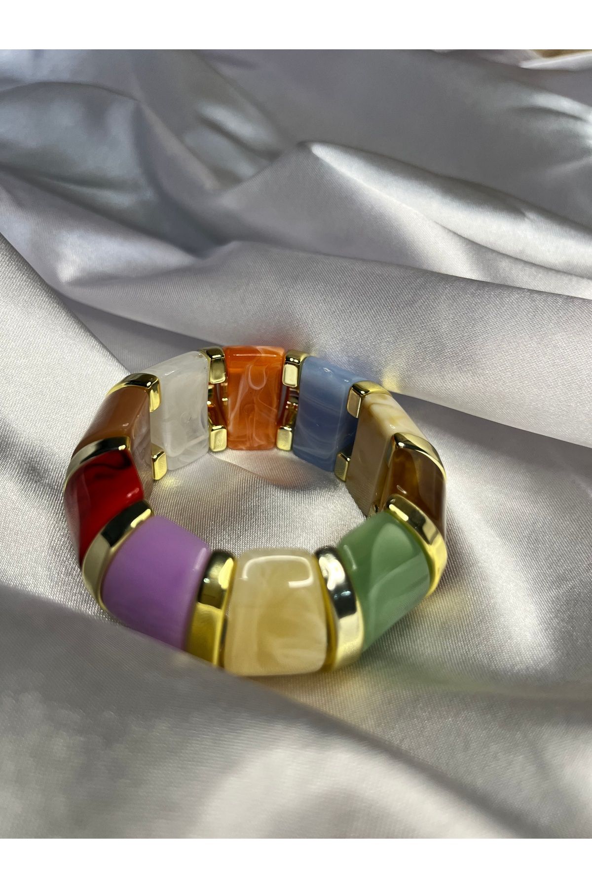 Fam&Co Jewelry Renkli Doğan Taş Detaylı Altın Geçişli Kadın Bileklik-Zarif ve Şık Tasarım