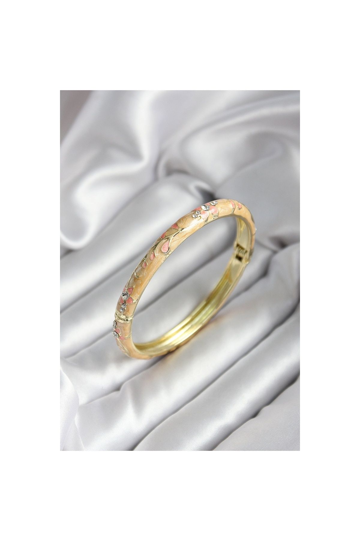 Findit Mineli Pirinç Krem Çiçek Desenli Zirkon Taşlı Gold Renk Kadın Kelepçe (çap 60 mm)